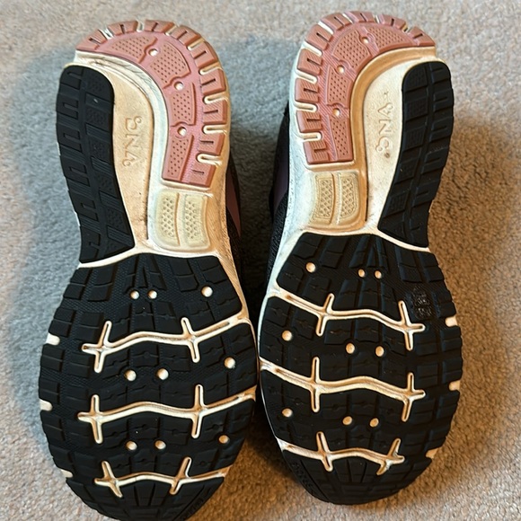 Brooks Sneakers Transmit 3 - Picture 3 of 4